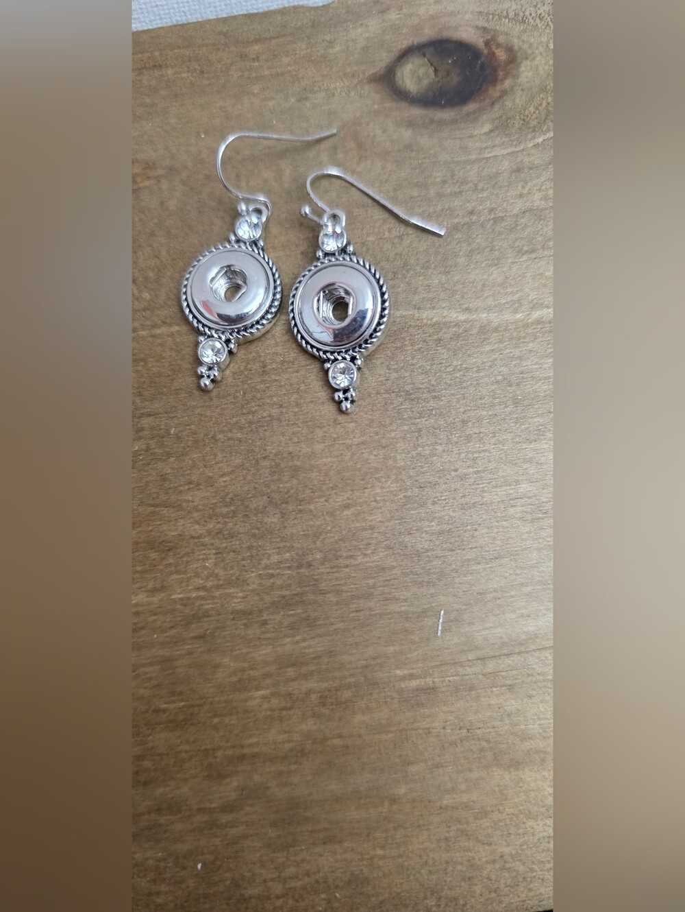 Magnolia & Vine Silver Tone 18MM Snap Button Dangle Earrings w/ Crystal Accents